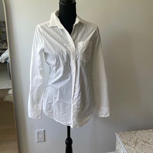 Never worn size 0 button down